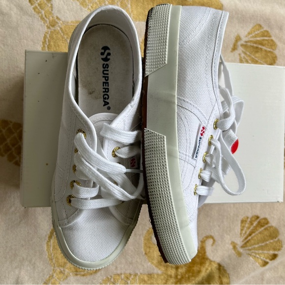Women’s Superga Cotu Classic - White/Gold - Size 5.5 (euro 35.5) - Picture 3 of 6
